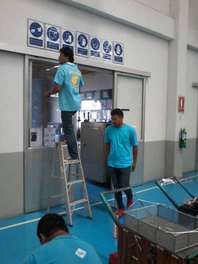 ผลงานซ่อมประตู SKMC
